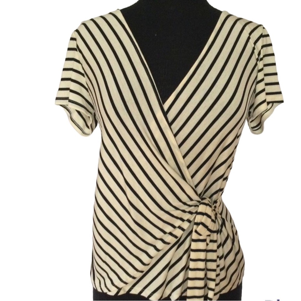 Socialite Medium T-shirt V neck Wrap Top Striped Cream Black Lots of stretch